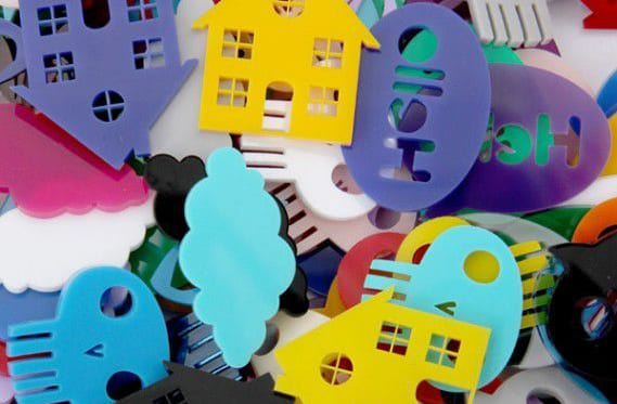 лазерная резка пластика